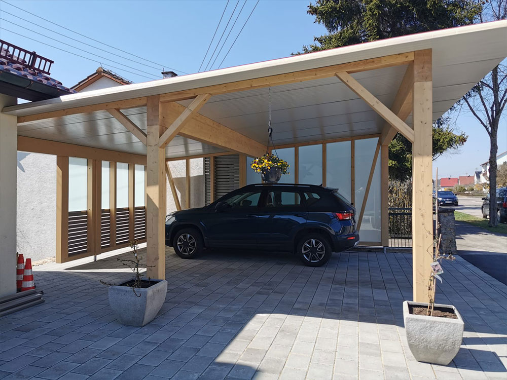 Uwe Maier Holzbau – Neubau Carport